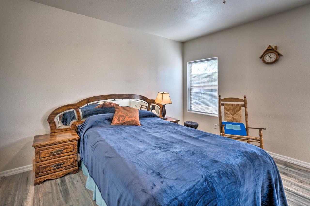 Pet-Friendly Retreat - 1 Block To Colorado River! Bullhead City Luaran gambar