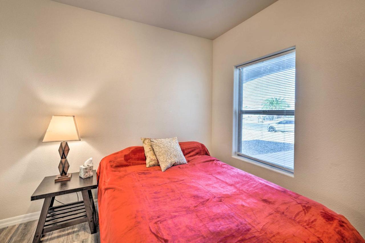 Pet-Friendly Retreat - 1 Block To Colorado River! Bullhead City Luaran gambar